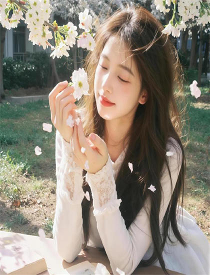 影视评论现象级的：脸盲少女的未知爱情的艺术价值与娱乐性平衡，发布会实录